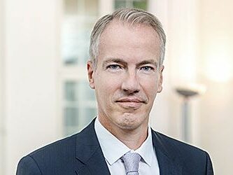 Tim Schwarzburg Tim Schwarzburg